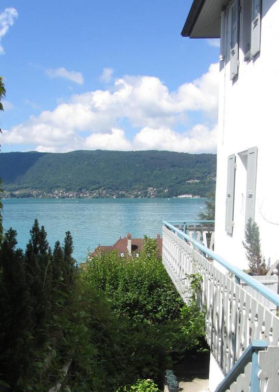 Villa Le Lac Cottage Au Bord Du Lac D'Annecy - Chambre Chez L'Habitant - Les Terrasses Du Lac Veyrier-du-Lac Exterior photo